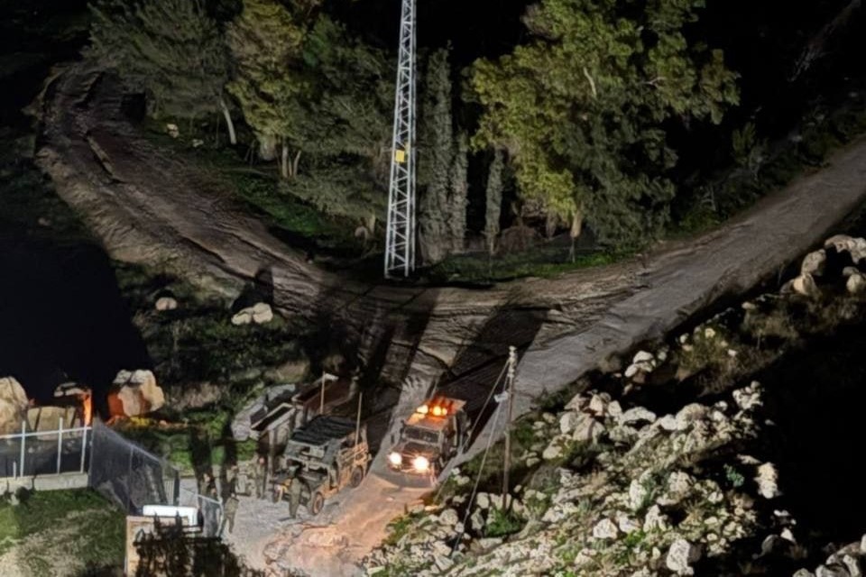 مستوطنون يعتدون على محطة آبار مياه ويحطمون محتوياتها في رام الله