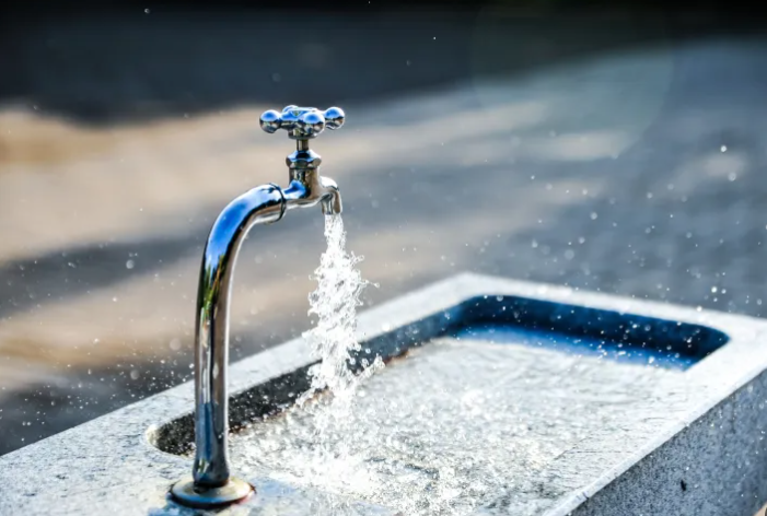 شكاوى من انقطاع المياه في جبل التاج في أيام العيد 