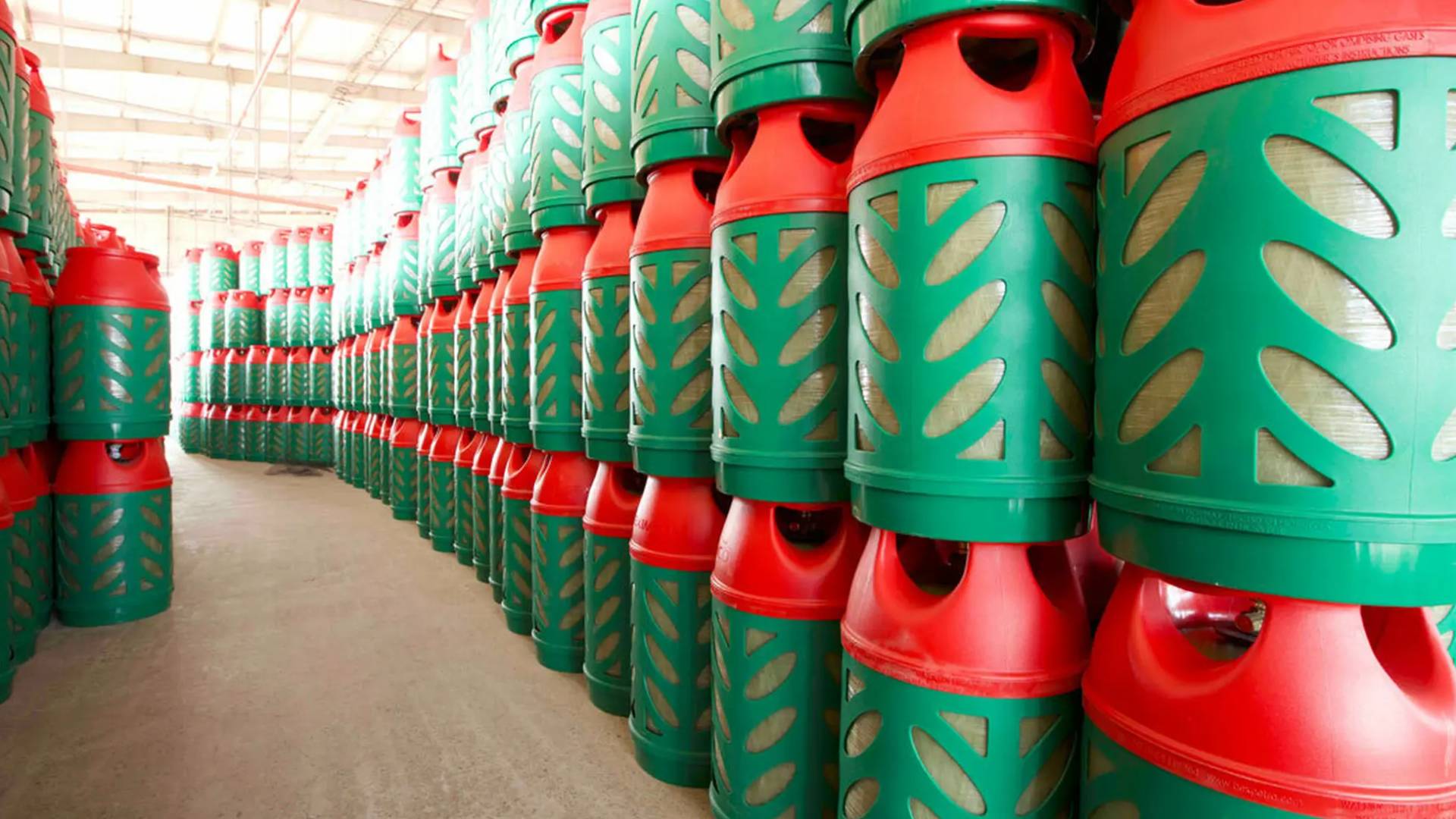 الحكومة: أسطوانات الغاز البلاستيكية ما تزال في إجراءات الترخيص 