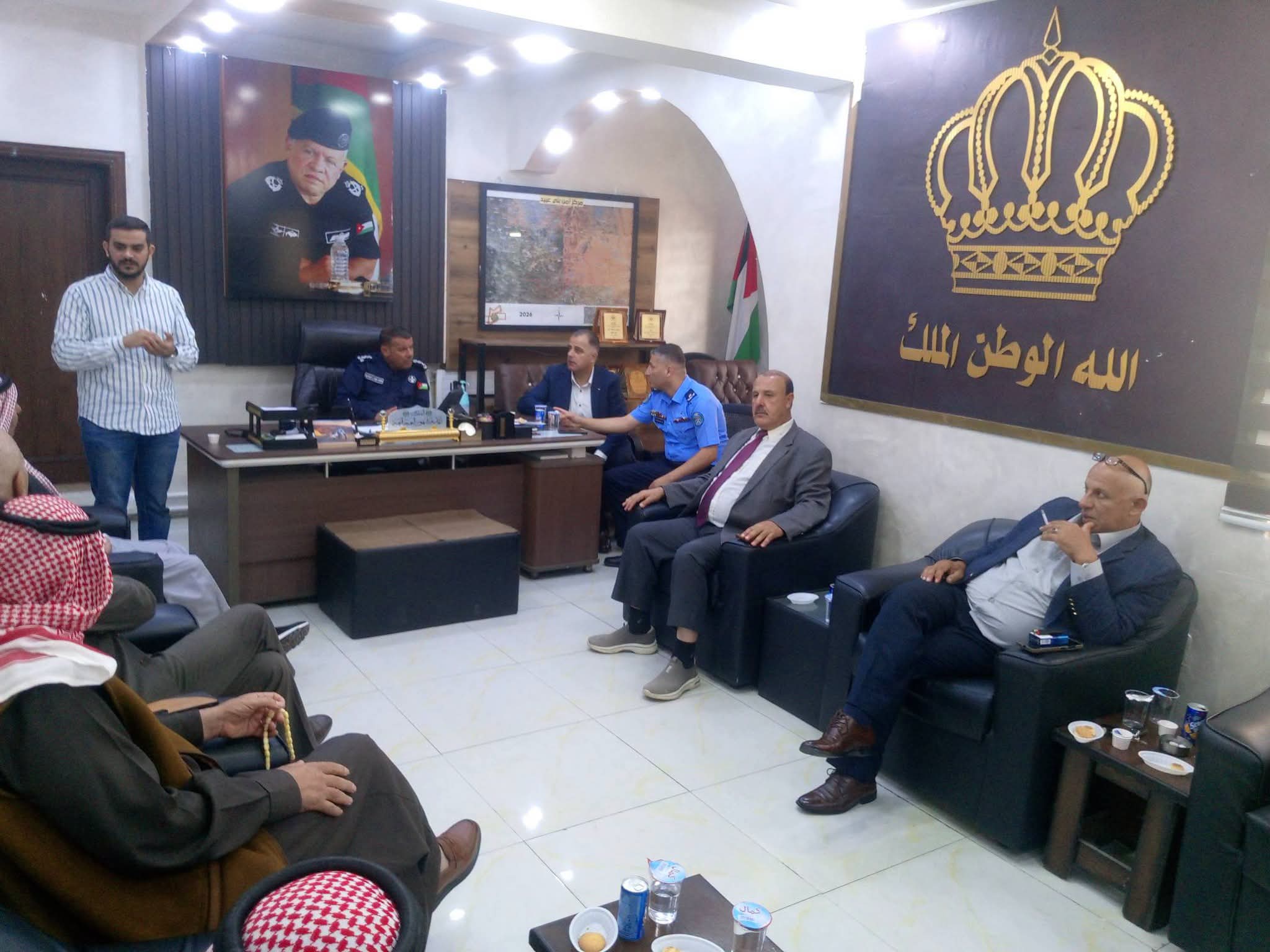 مديرية شباب إربد تنفّذ جلسة تعريفية بجائزة الحسين للعمل التطوعي في لواء بني عبيد
