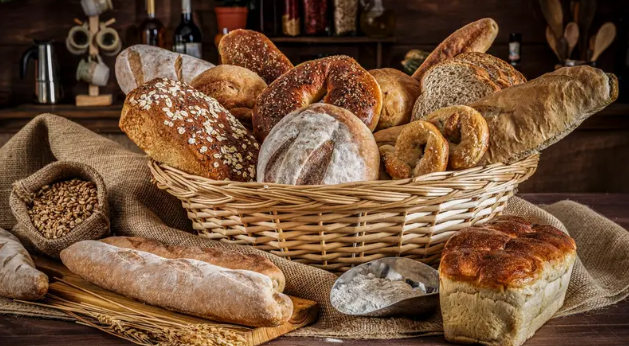 الخبز الأسمر يتفوق على الأبيض ..  بتأثير أنسب للسكر