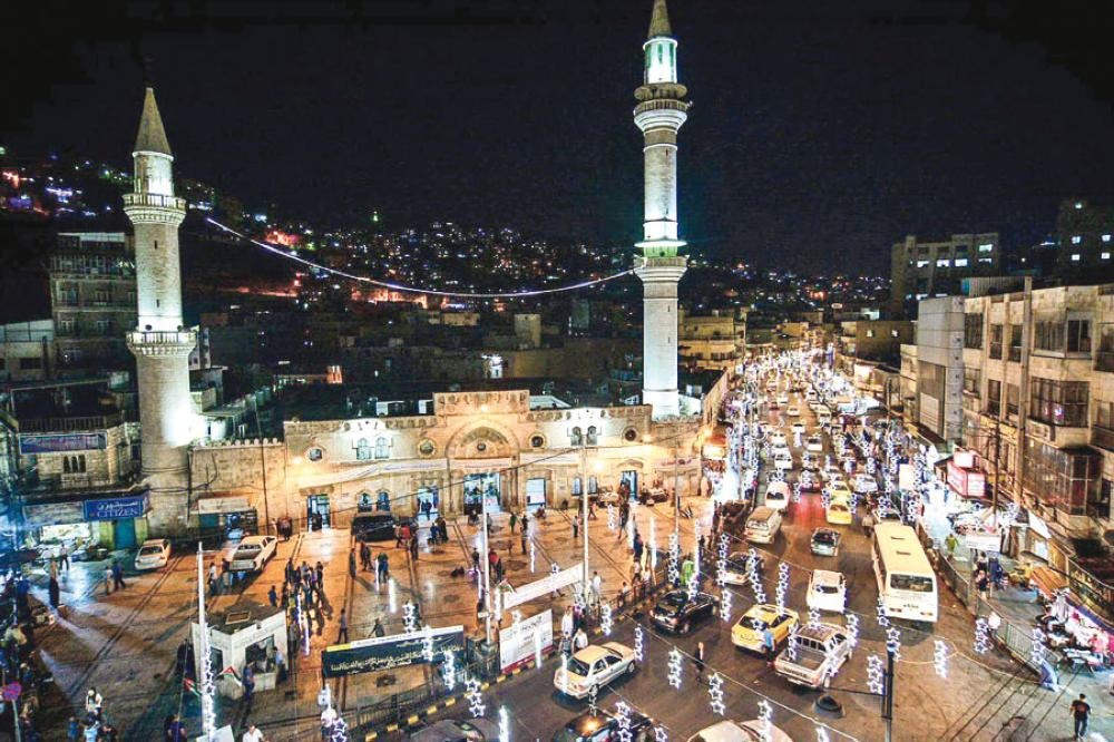 أردنيون يتهيأون لاستقبال شهر رمضان المبارك