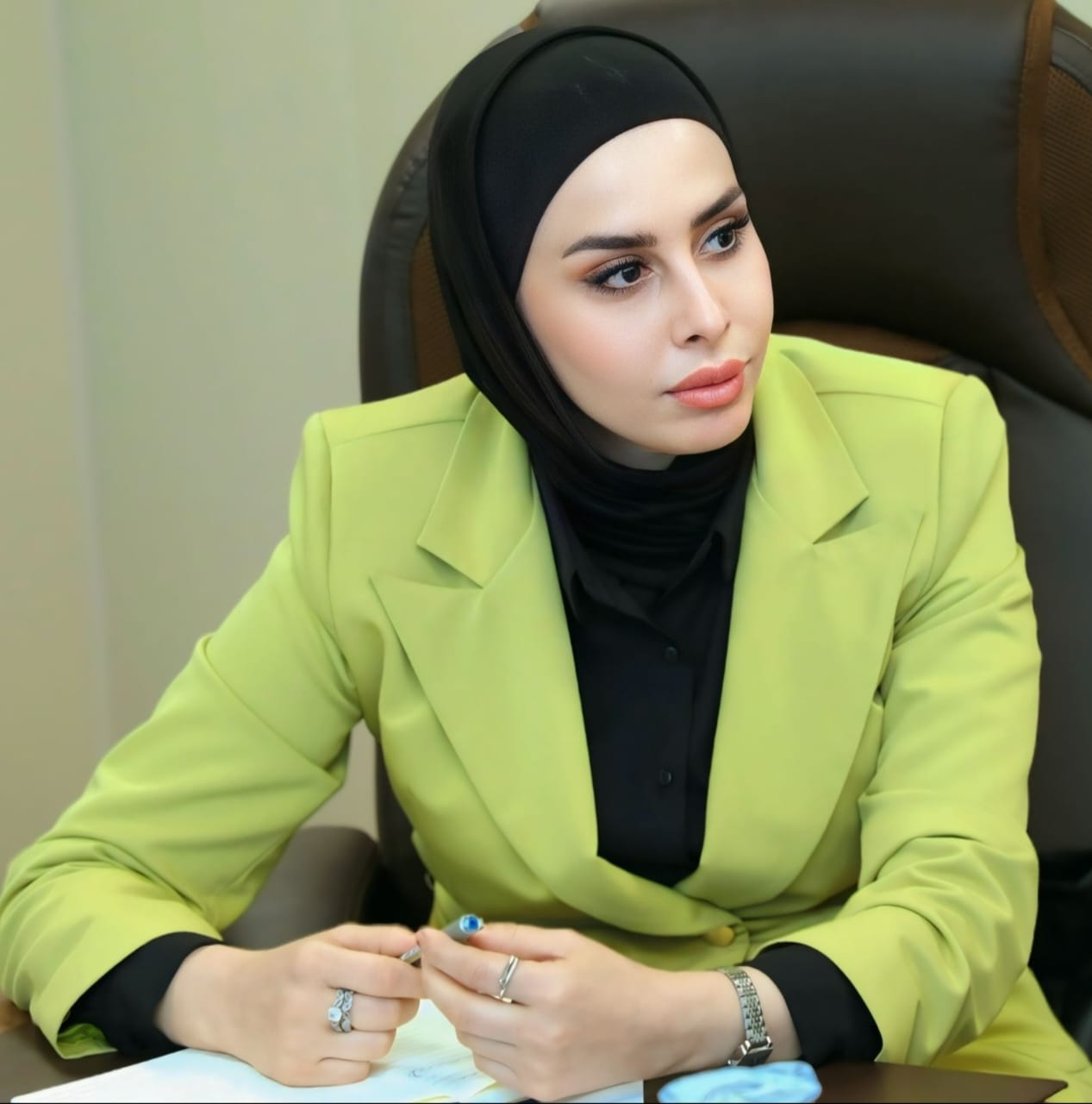 نيڨين العياصرة