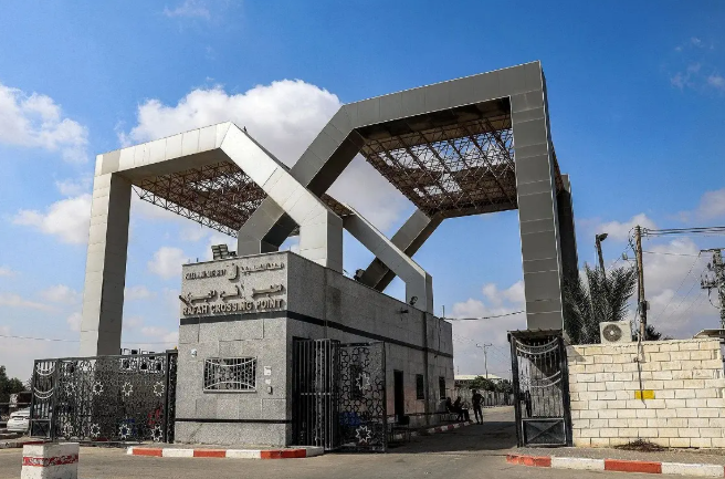 غزة ..  225 مسافرًا عبر معبر رفح خلال أسبوع