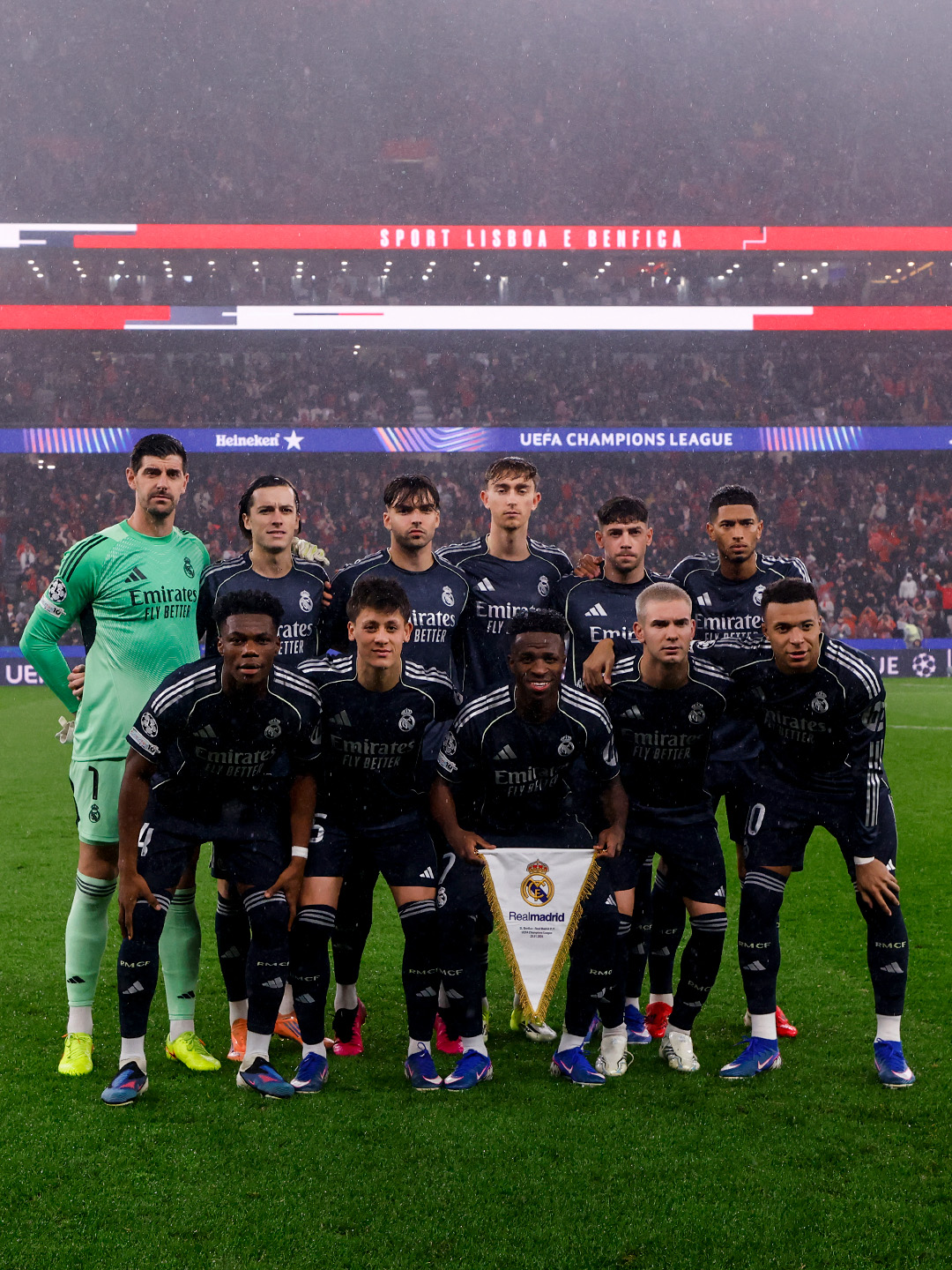 ريال مدريد يواجه بنفيكا مجددًا في دوري أبطال أوروبا 