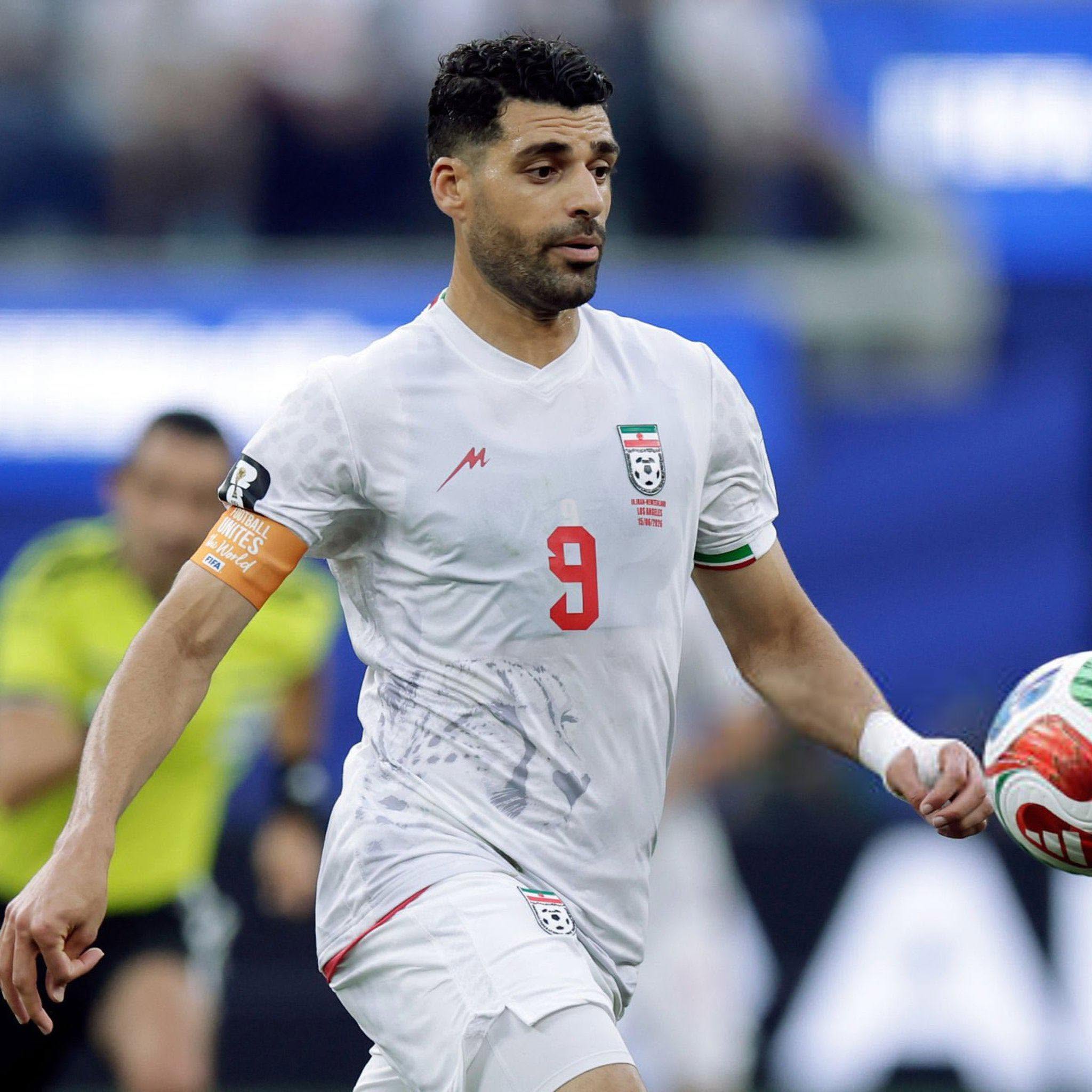 انتهاء صلاحية تأشيرة لاعب إيراني بعد دخوله الولايات المتحدة
