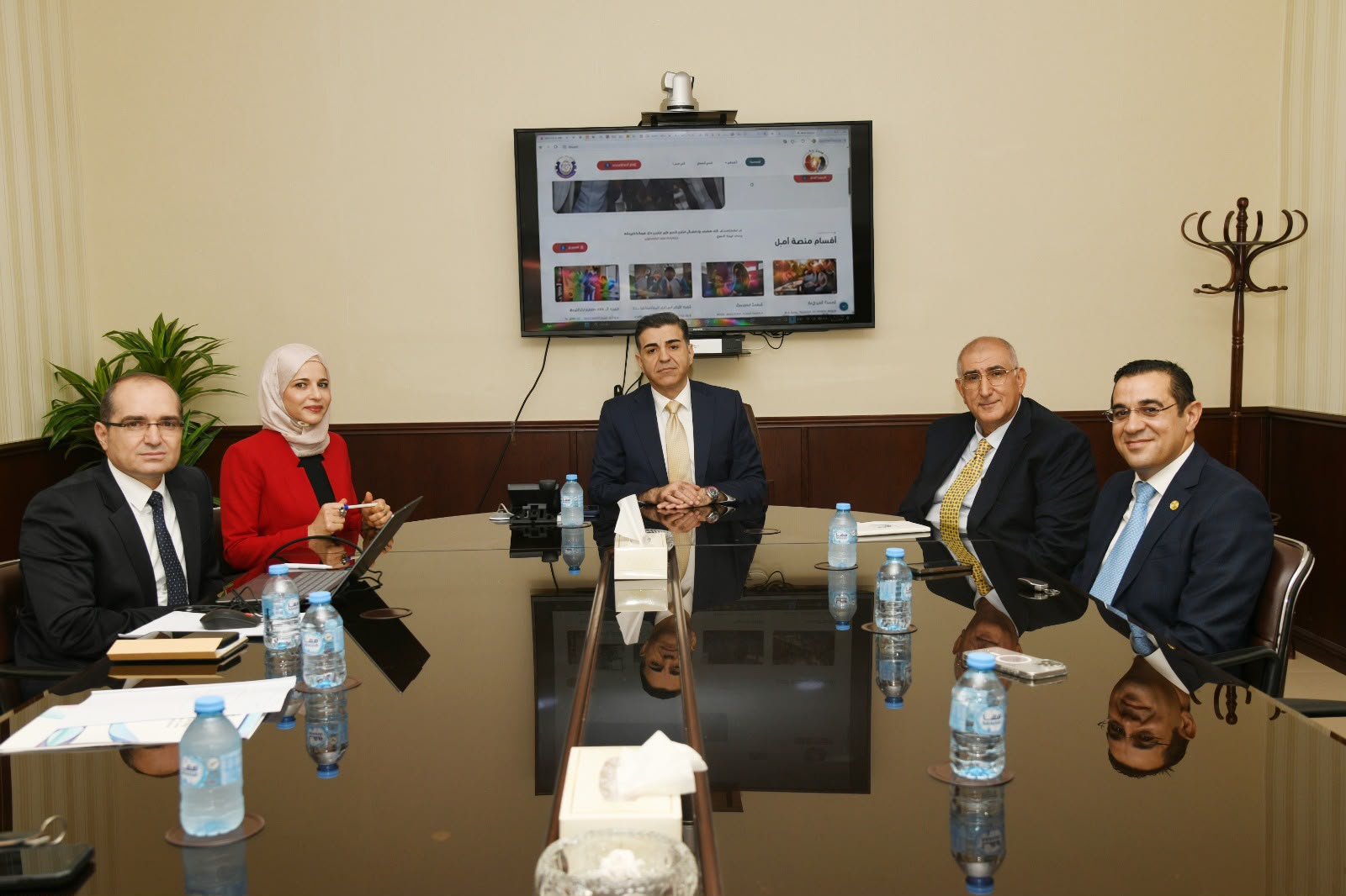 الدعم النفسي مجانًا لجميع طلبة العلوم والتكنولوجيا عبر منصة أمل