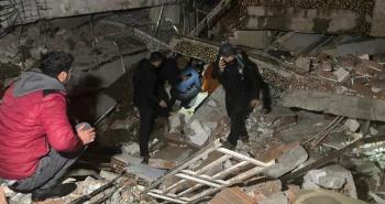 ضحايا وسقوط مبان في سوريا جراء الزلزال التركي