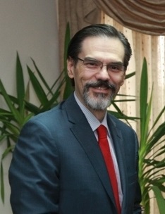 السفير المكسيكي انريكه روخو