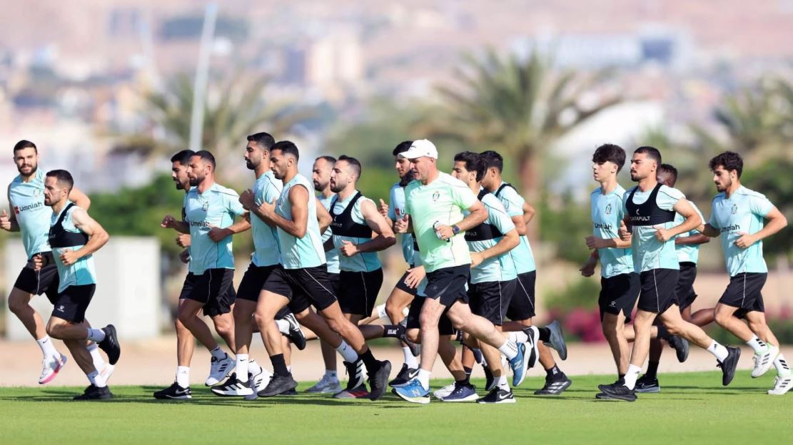 فريق الوحدات يبدأ معسكره التدريبي في العقبة