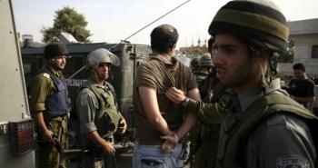 الاحتلال يعتقل 11 فلسطينيا من الضفة