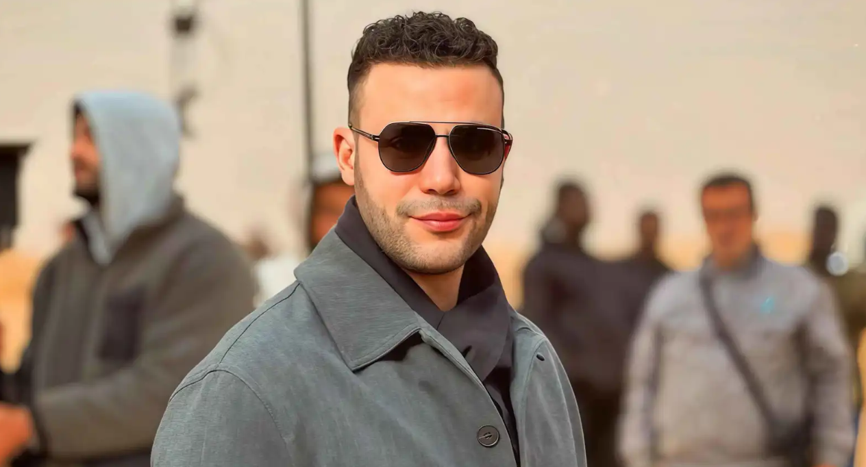 نجوم صقر وكناريا يحتفون بإطلاق فيلمهم في العرض الخاص