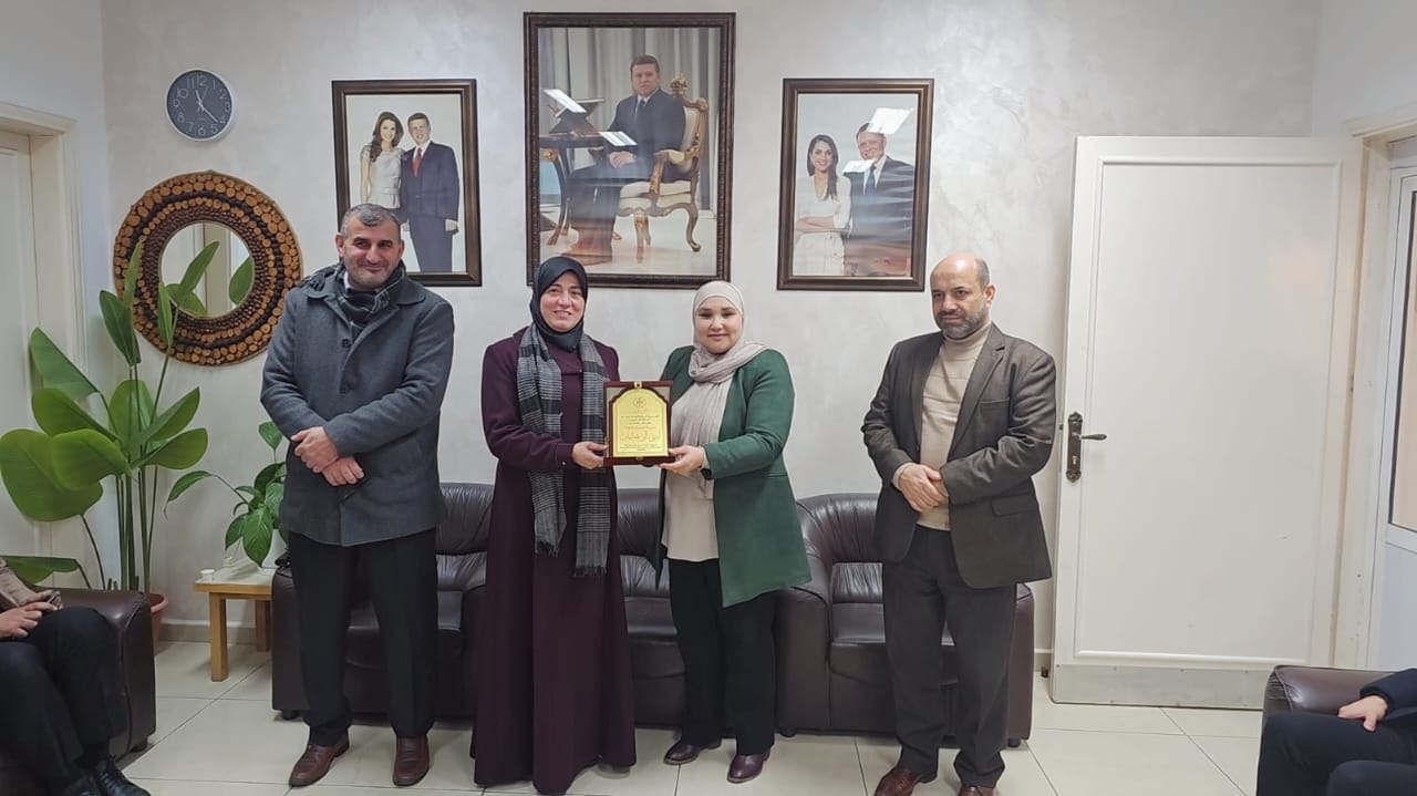 البكار ترعى لقاء تكريميا للمشرفين التربويين