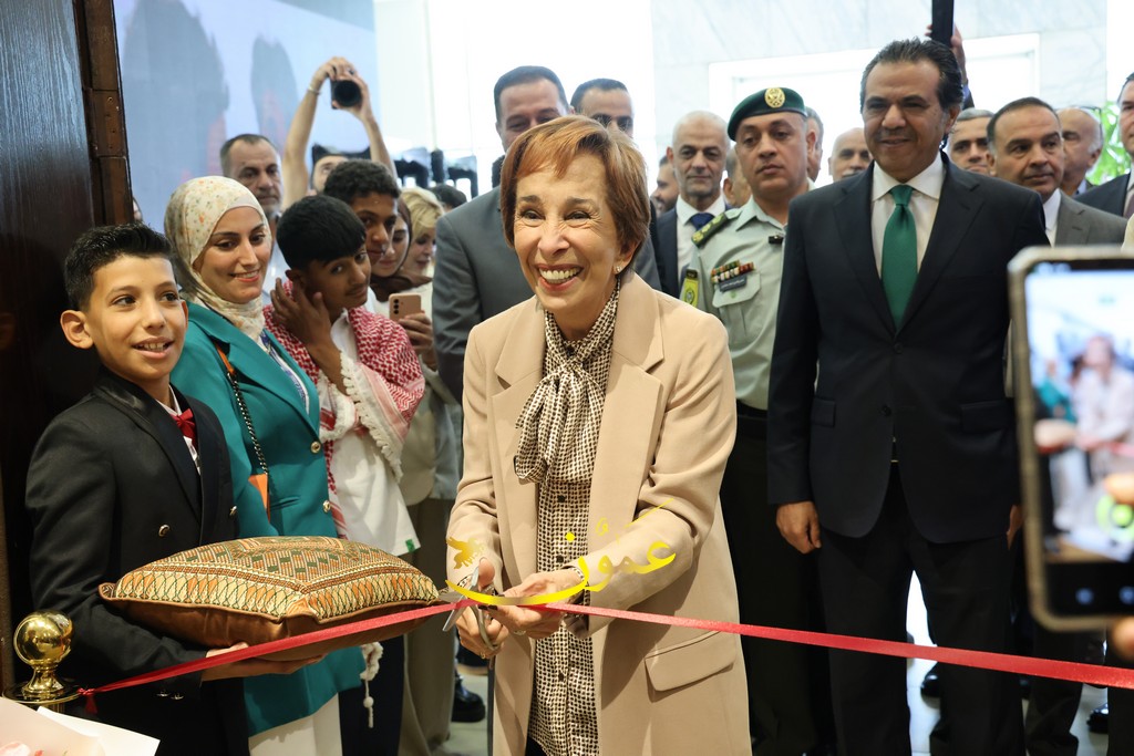 الأميرة بسمى ترعى افتتاح بازار السلك الدبلوماسي الدولي