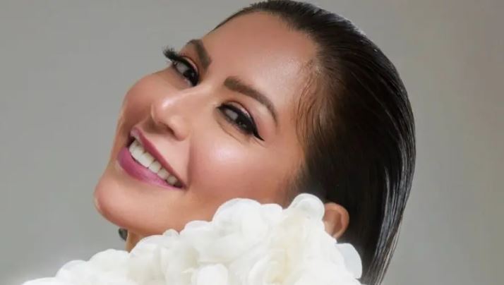 لقاء الخميسي برسالة غامضة: لا تخاف من البدايات الجديدة