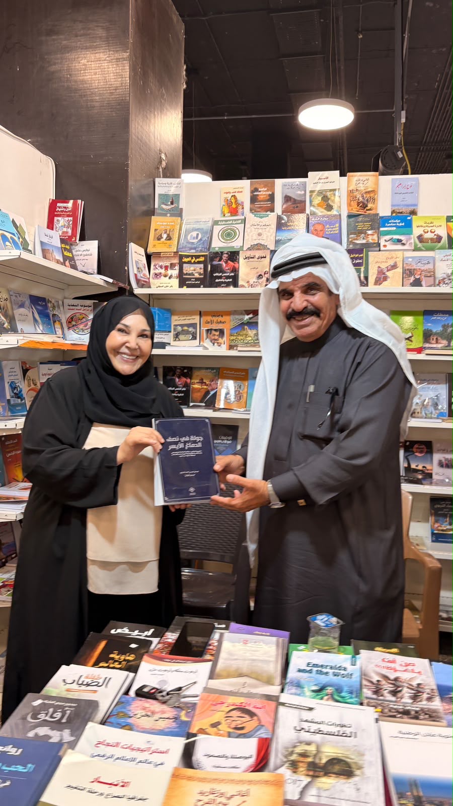 جولة في نصف الدماغ الأيسر وظل الملكات – ميركل الشرق لميسون تليلان بمعرض عمّان الدولي للكتاب