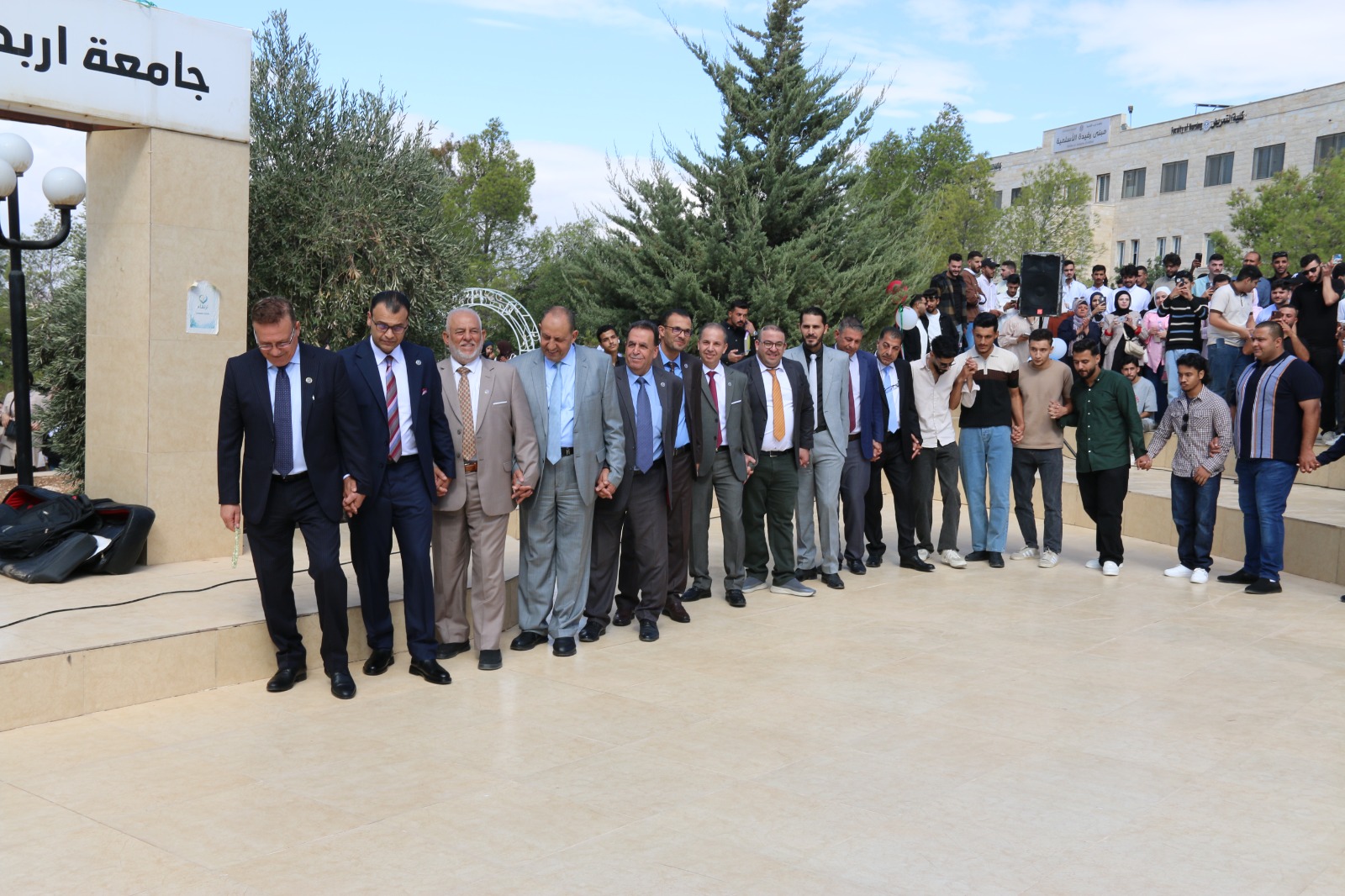 رئيس جامعة إربد الأهلية يَستقبل الطلبة الجدد ويؤكد مواصلة مسيرة التميّز والريادة والعطاء