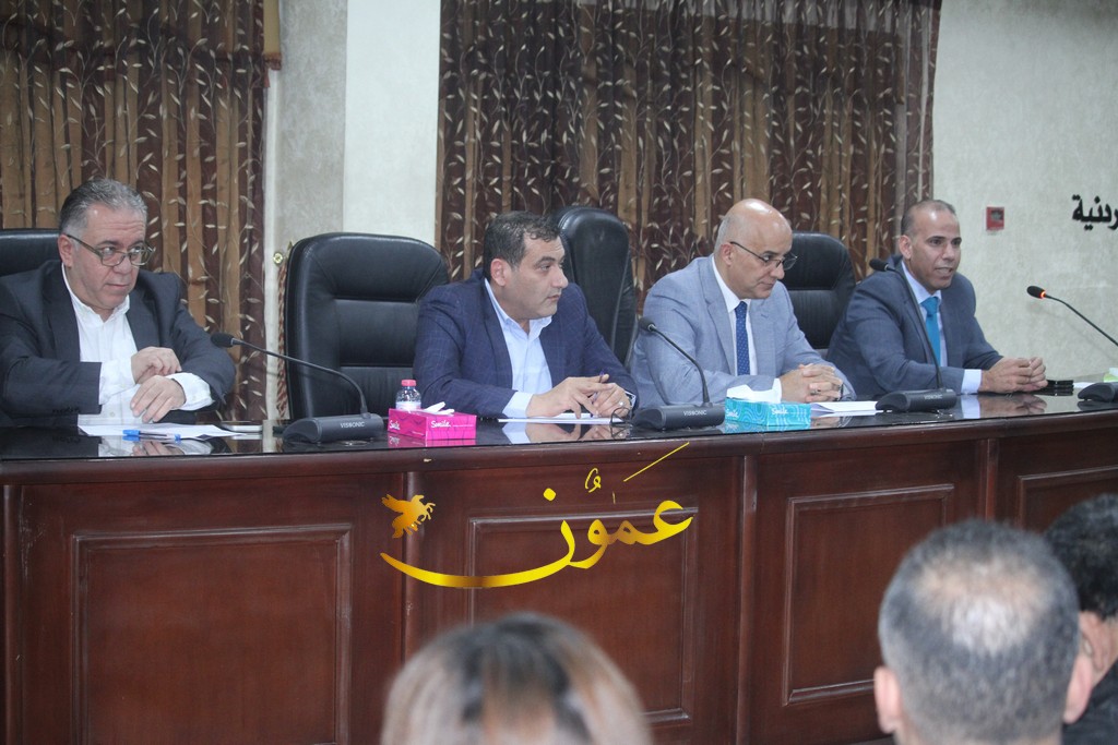 إشهار كتاب المتفرج والوسيط للصحفي سامح المحاريق ..  صور