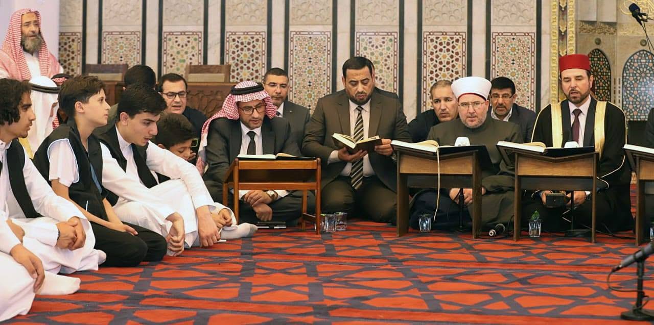 أمين عام الأوقاف يحضر ختمة القرآن ضمن المبادرة الملكية