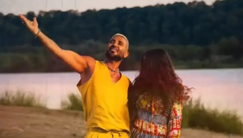 أحمد سعد يفاجئ جمهوره بأغنية بالإسبانية ..  وهوية شريكته غامضة