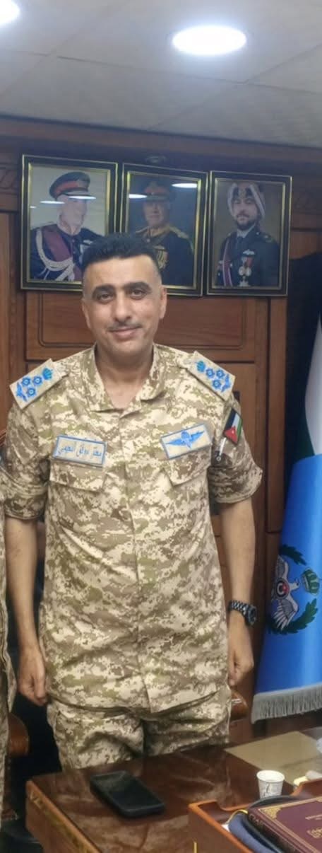 النعيمات يهنئون العميد الركن معتز موفق النعيمي بمناسبة الترفيع