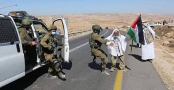 استشهاد مُسن فلسطيني بعد دهسه بمركبة تابعة للاحتلال