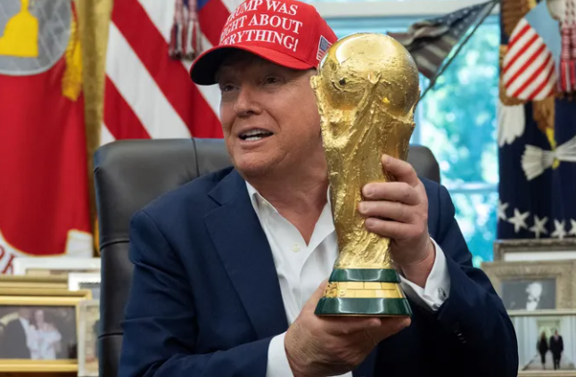 ترامب: منتخب إيران مرحب به في كأس العالم ولكن!!