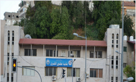 بلدية عجلون تنفذ حملات مكثفة على المحال والاسواق التجارية