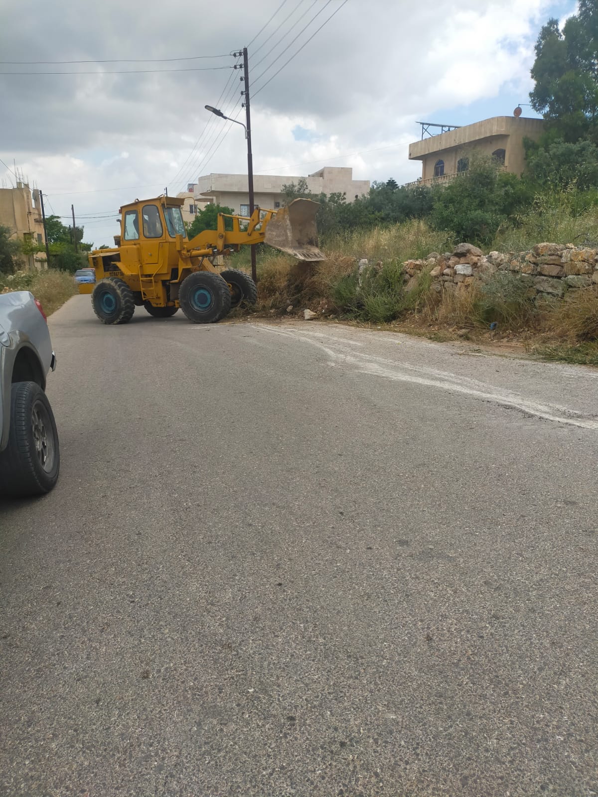 بلدية برقش تنفذ حملات نظافة وصيانة  في بيت ايديس وجديتا