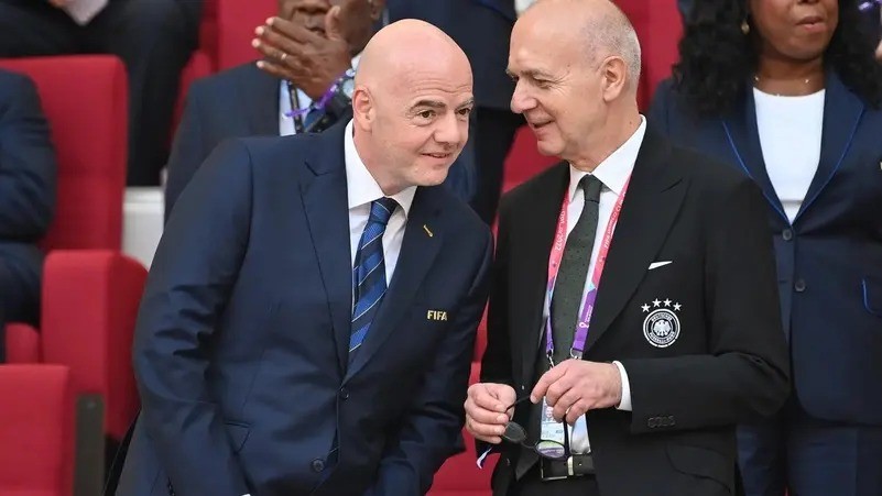 الاتحاد الألماني مهاجماً إنفانتينو: الثعلب لا يمكن أن يحرس بيت الدجاج