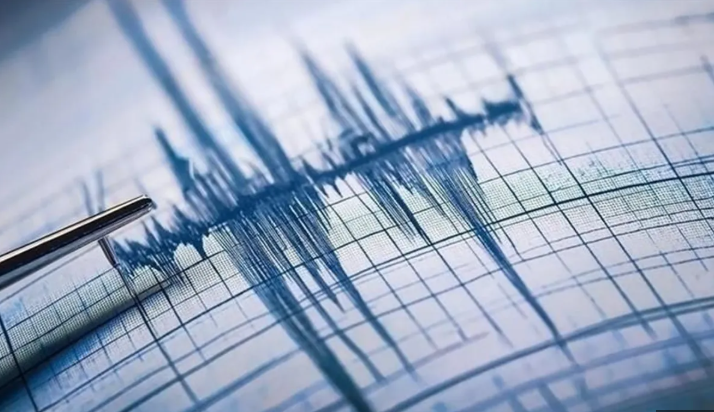زلزال بقوة 5.2 ريختر يضرب مدينة إيرانية 