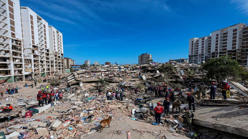 عدد ضحايا زلزالي فنزويلا يقترب من 1500 مع استمرار جهود الإنقاذ 
