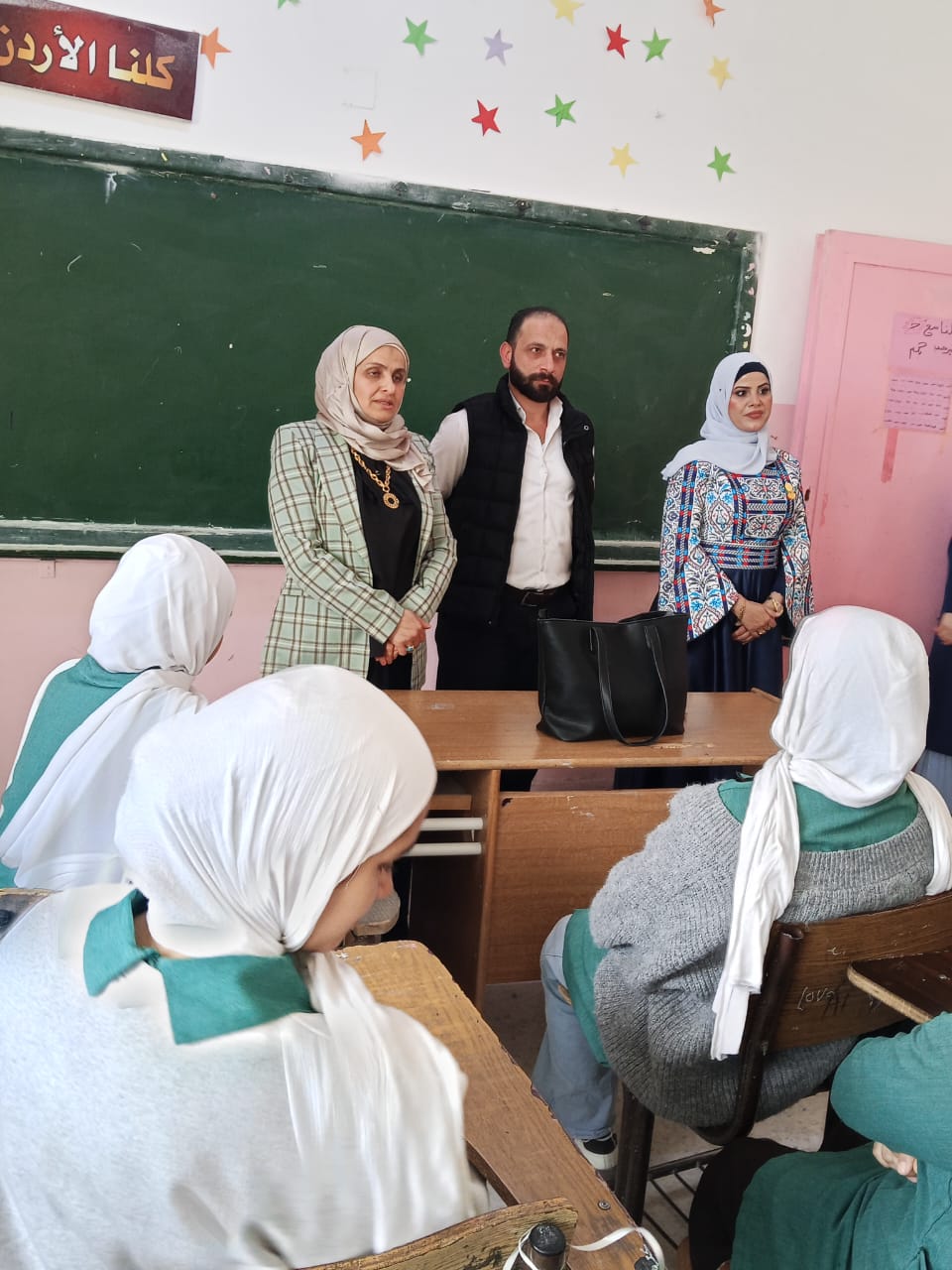 فريحات تتفقد جاهزية مراكز امتحانات الثانوية العامة للدورة الصيفية في لواء الأغوار الشمالية