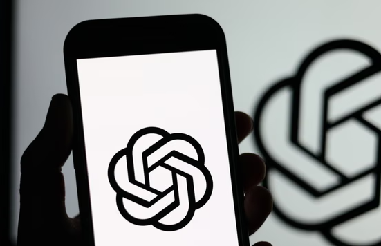 القول من فضلك و شكراً لـ ChatGPT يرفع فاتورة الكهرباء!