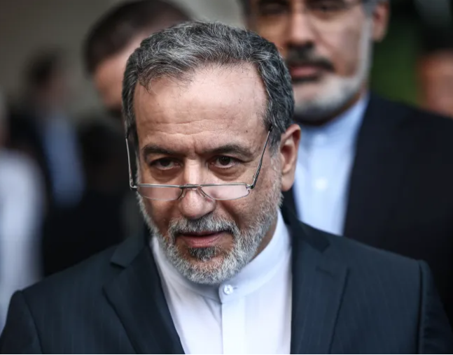 عراقجي: تصنيف أوروبا للحرس الثوري كمنظمة إرهابية خطأ كبير 