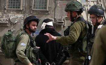 الاحتلال الاسرائيلي يعتقل 15 فلسطينيا بينهم أسرى سابقون