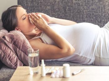 ما هي أسباب تكوّن البلغم أثناء الحمل؟ وطرق طبيعية للتخلص منه