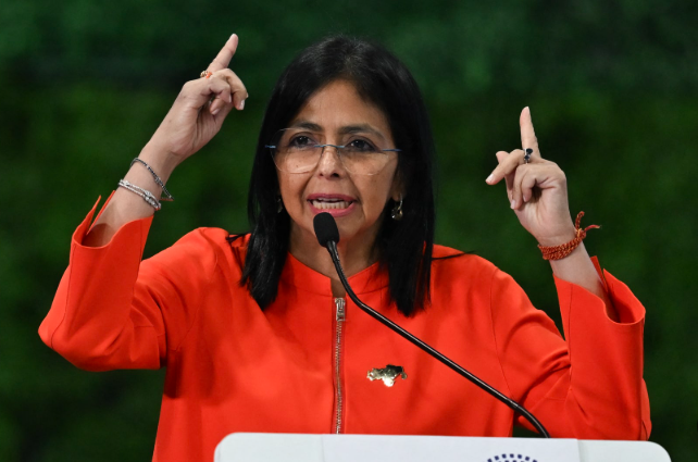 رويترز: محادثة إيجابية بين ترامب والرئيسة المؤقتة لفنزويلا 