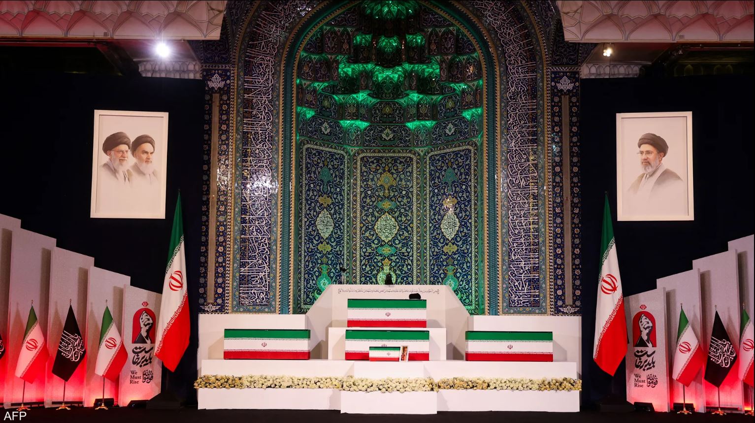 وصول جثمان خامنئي إلى مصلى طهران استعدادا لمراسم تشييعه