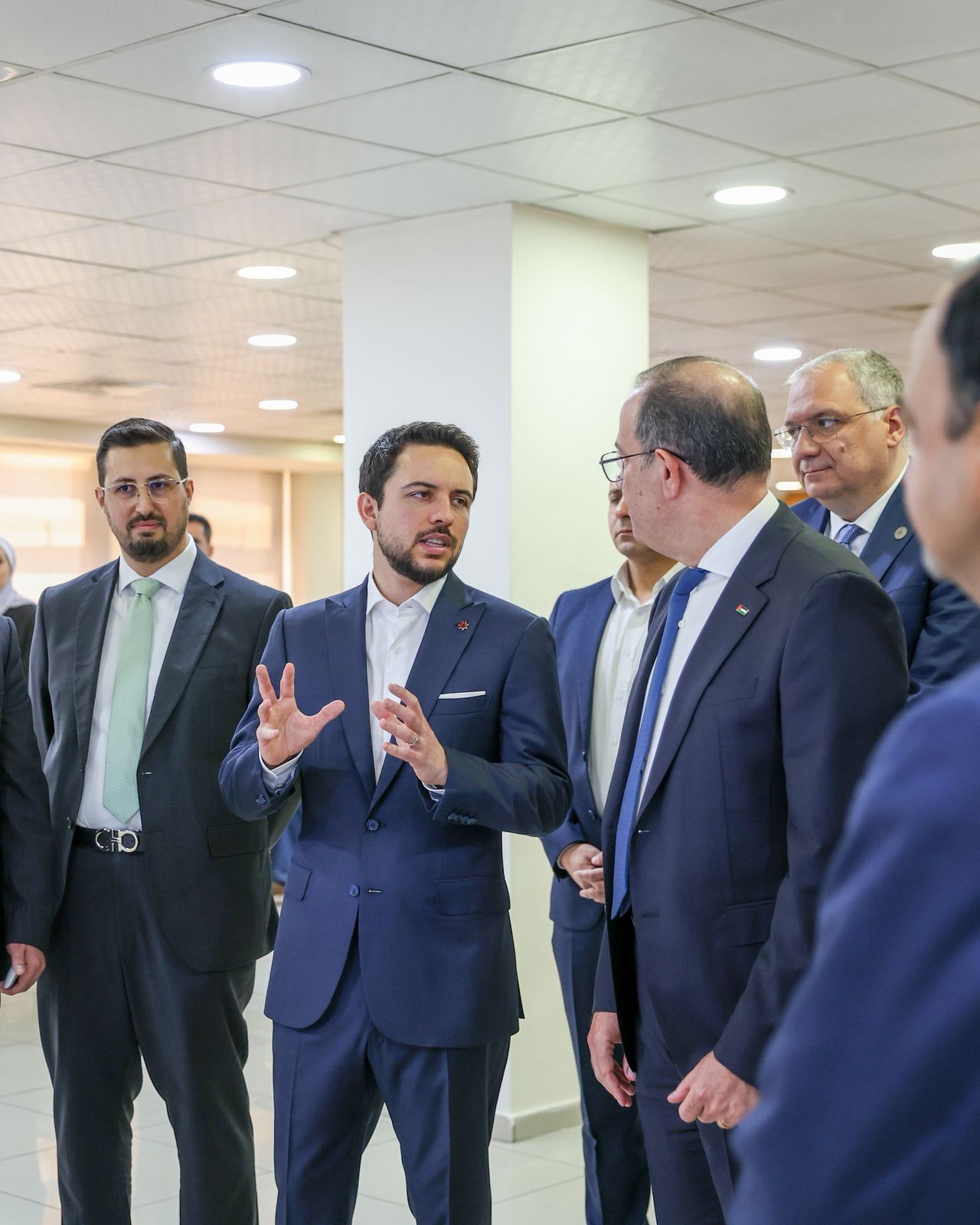 ولي العهد: أكدت أهمية الاستمرار بتطوير تطبيق سند