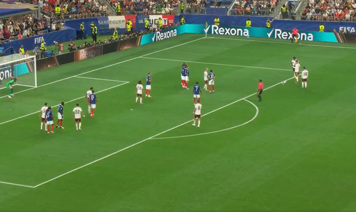 نصف نهائي كأس العالم  ..  فرنسا 0 - 1 إسبانيا (تحديث مستمر) 