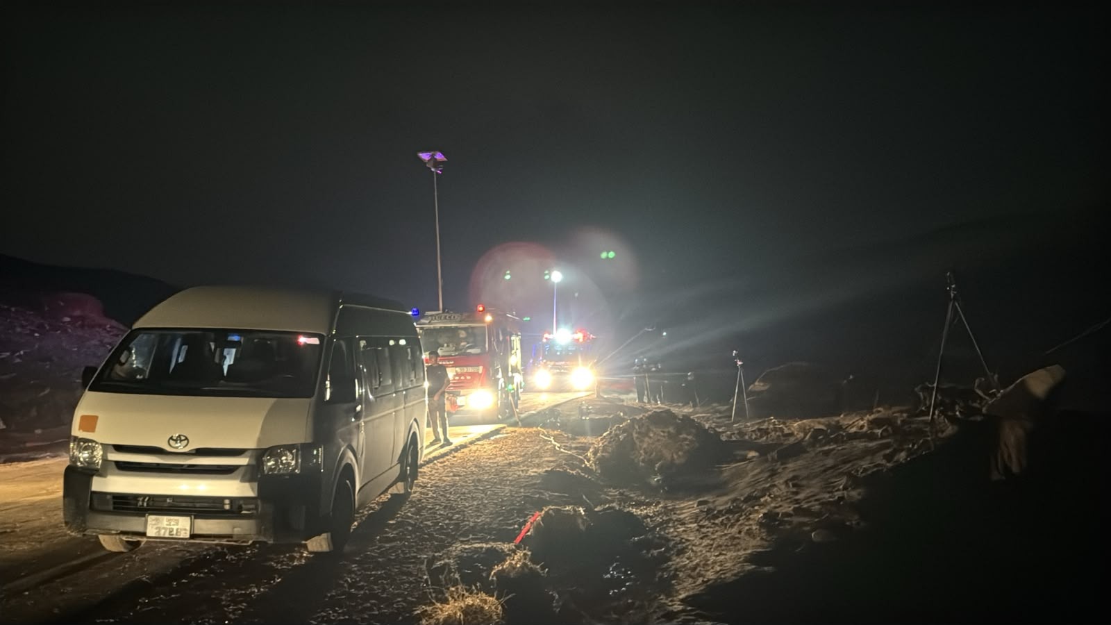 بينهم فتاتين ..  السيول تجرف 3 أشخاص في البلقاء ومأدبا