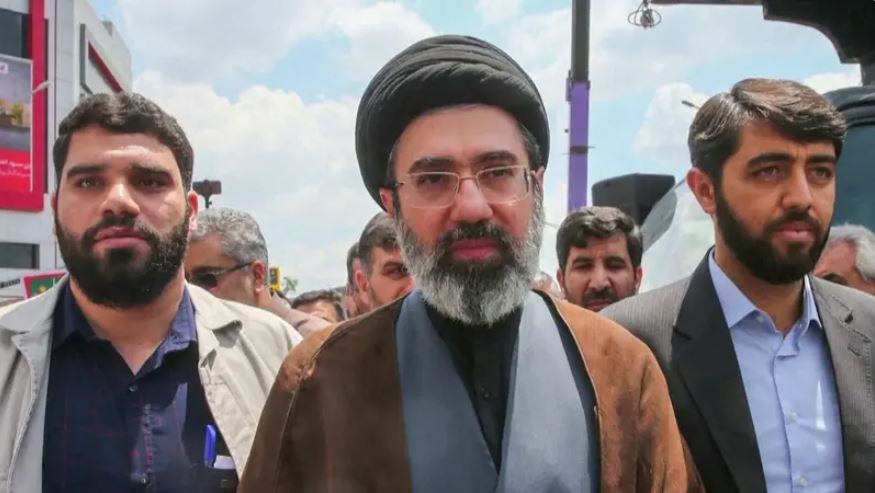 تقارير استخباراتية: المرشد الإيراني فاقد للوعي