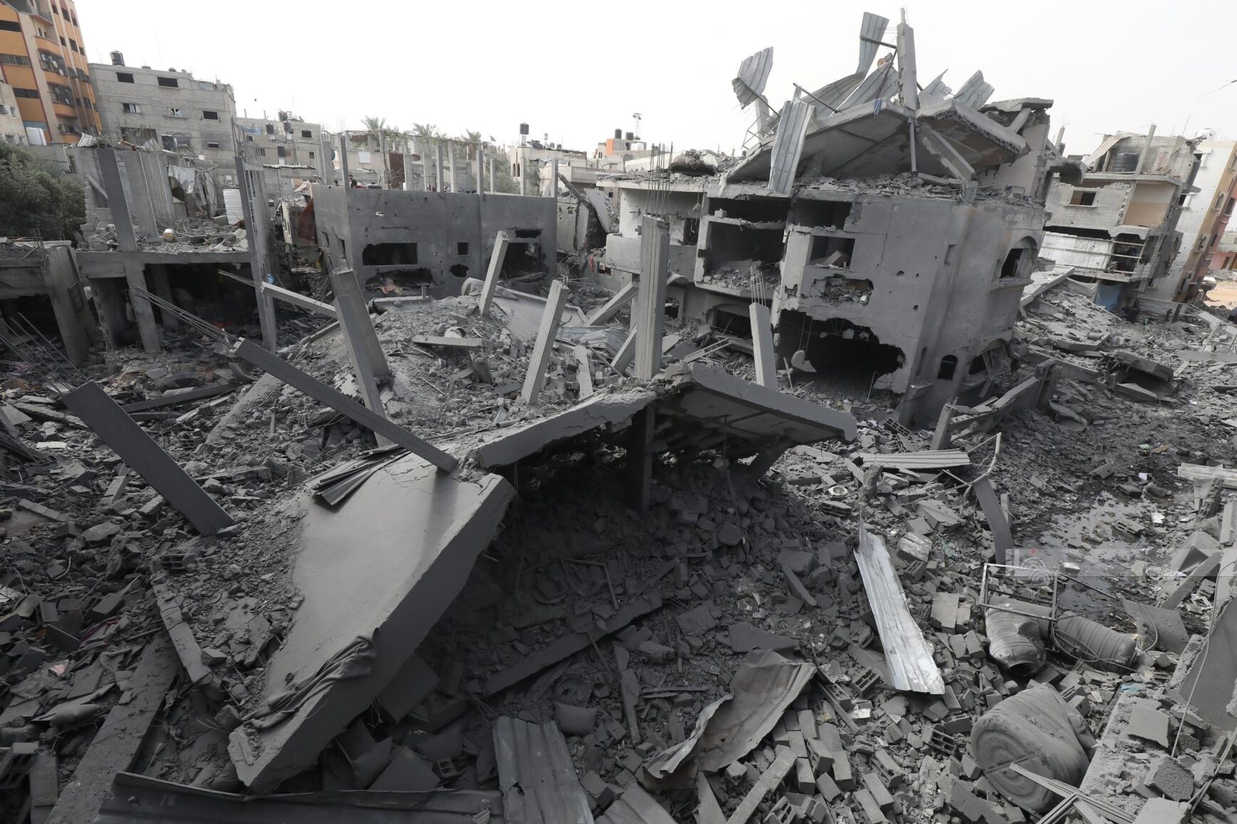 استشهاد فلسطينيين وإصابة 10 جراء قصف الاحتلال جنوب قطاع غزة