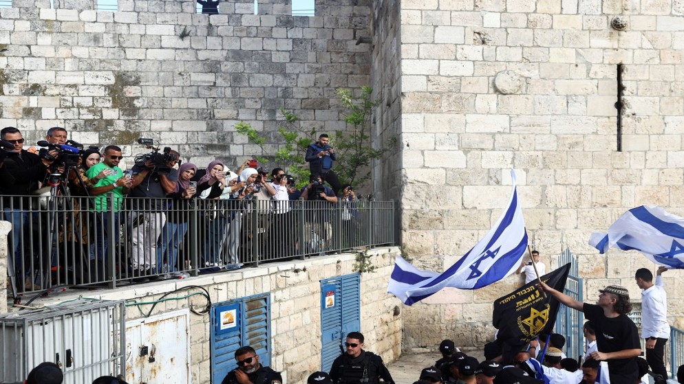تحويل مدينة القدس إلى ثكنة عسكرية بذريعة تأمين مسيرة الأعلام