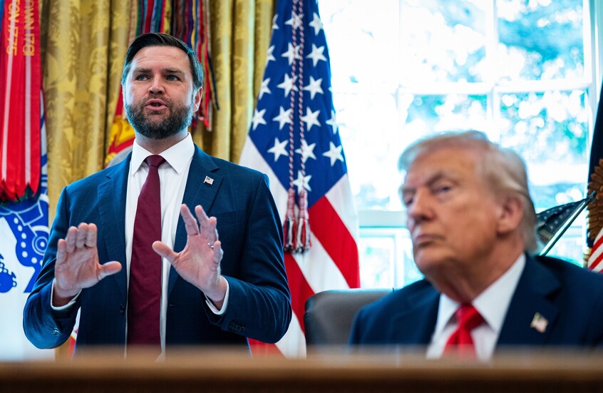 نائب الرئيس الأميركي: ترامب يفضل الدبلوماسية في التعامل مع إيران