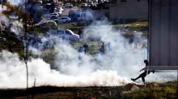 إصابة فلسطينيين بمواجهات مع قوات الاحتلال 