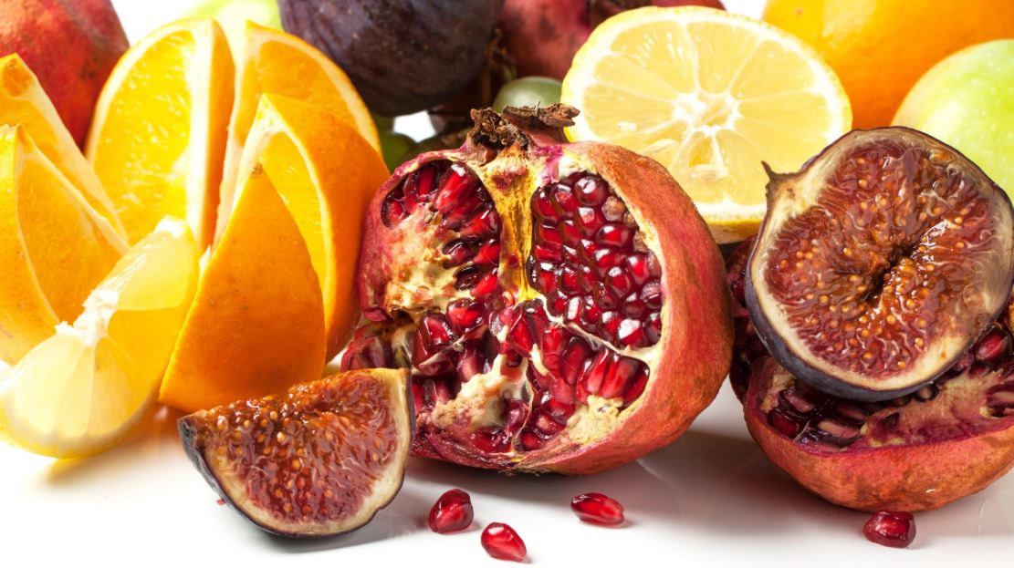 أسعار الخضار والفواكه في السوق المركزي الأحد