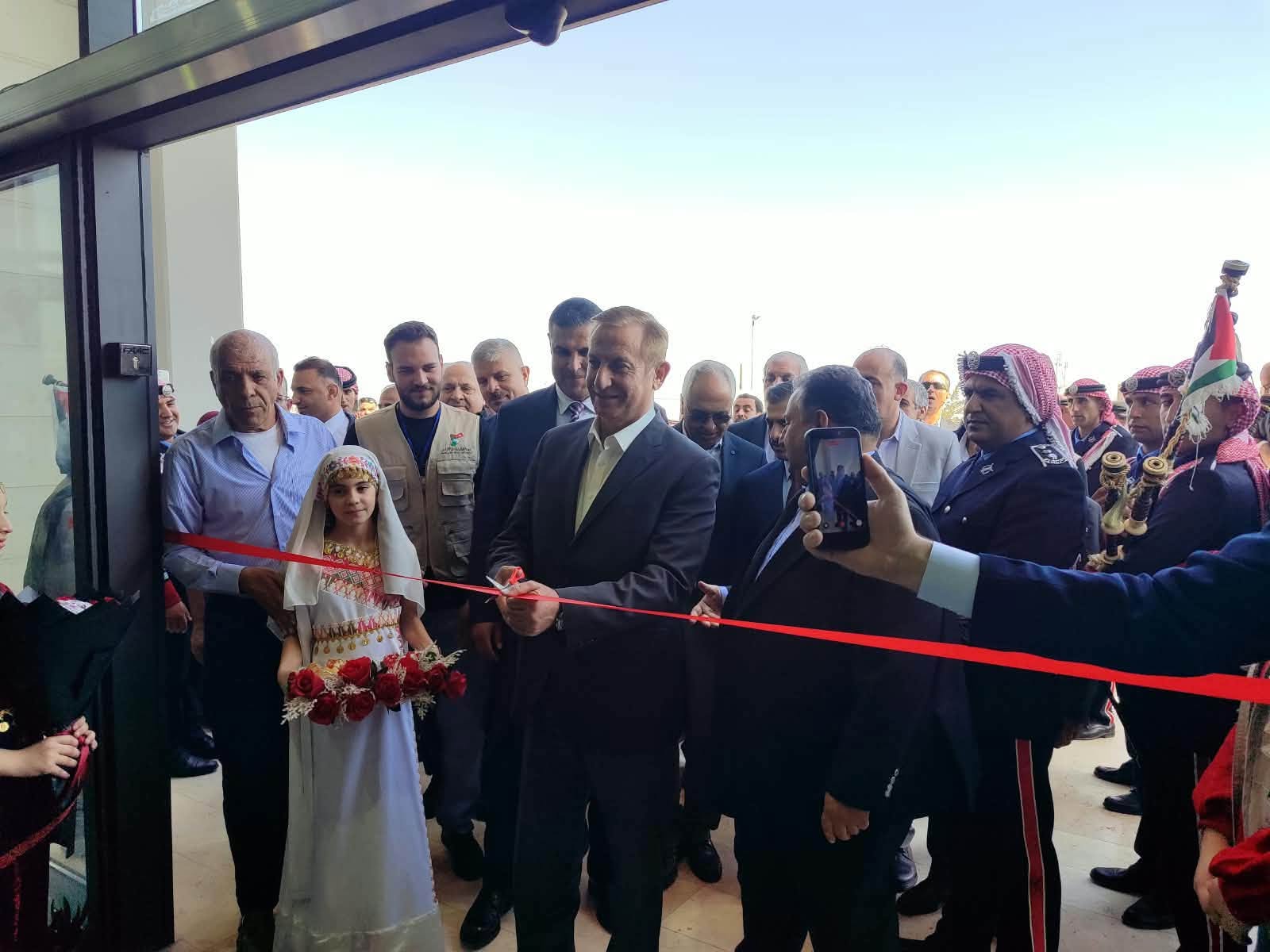 وزير الزراعة يفتتح مهرجان الرمان والمنتجات الريفية في إربد