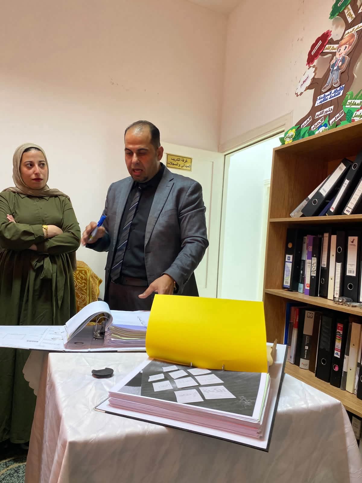 جامعة عجلون الوطنية تنظم اجتماعًا لطلبة التدريب الميداني في كلية العلوم التربوية